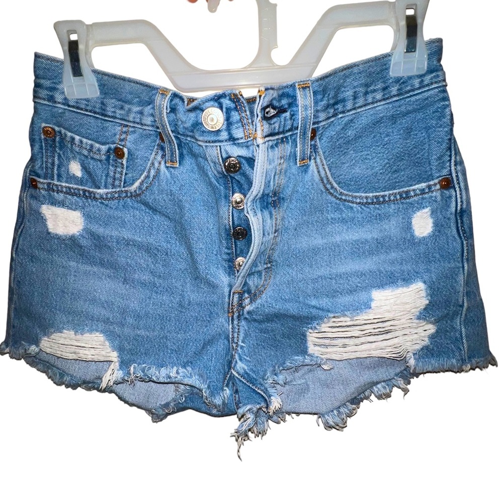 🔴Levi’s Strauss High waisted Shorts